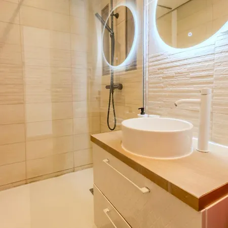 4pers A 2 Pas De La Promenade 니스